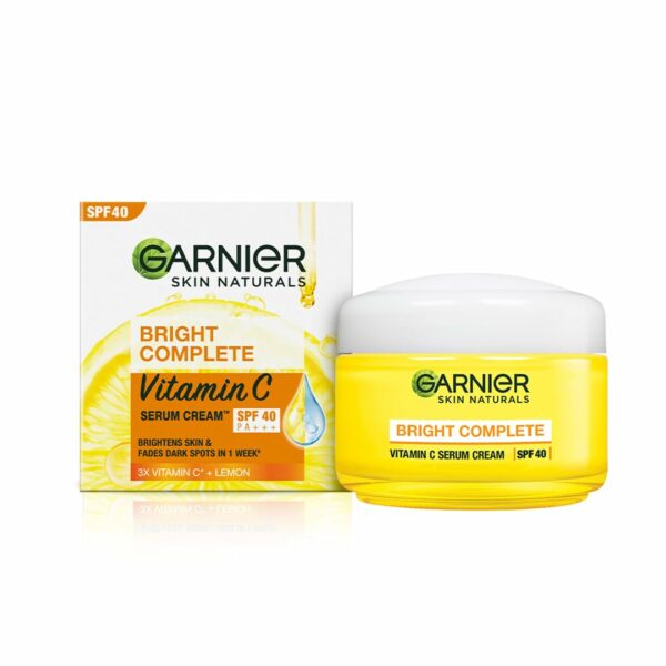 Garnier Skin Naturals Bright Complete Vitamin C Serum Cream with SPF40, Day Cream With SPF40 for Sun Protection and Skin Brightening - Suitable For all Skin Types, 45g