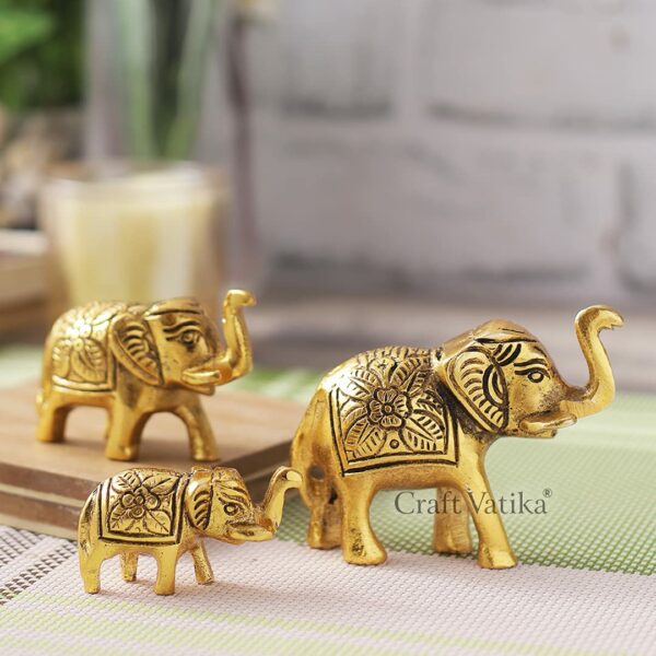 CraftVatika Set of 3 Metal Trunk Up Elephant Family Statue Showpiece Figurine -Fengshui Vastu Lucky - Decorative Items for Home Living Room Decor Living Room Office Desktop & Gifting,Corporate Gift