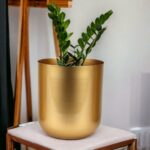 ecofynd 4.3 inches Round Metal Planter for Home Decor, Pack of 1 (Gold)