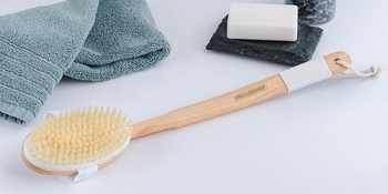 SHOWER BRUSH